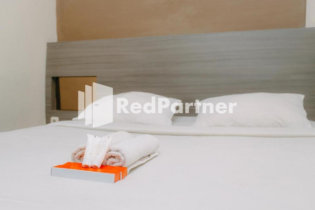 We Stay Residence Redpartner Sorabaya Extérieur photo