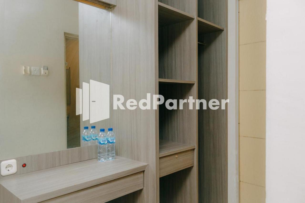 We Stay Residence Redpartner Sorabaya Extérieur photo